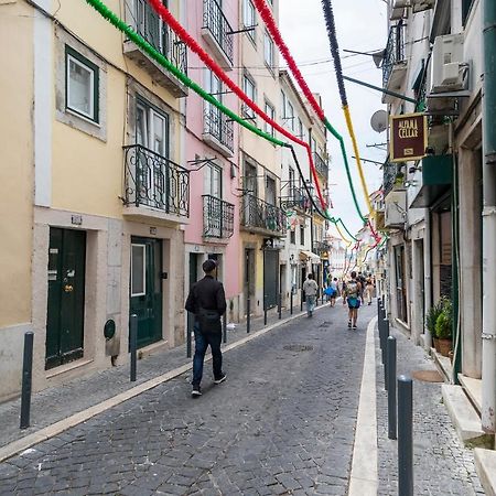 Historical Alfama, Building Top, 5Mn To Train And Subway Lisbon Luaran gambar