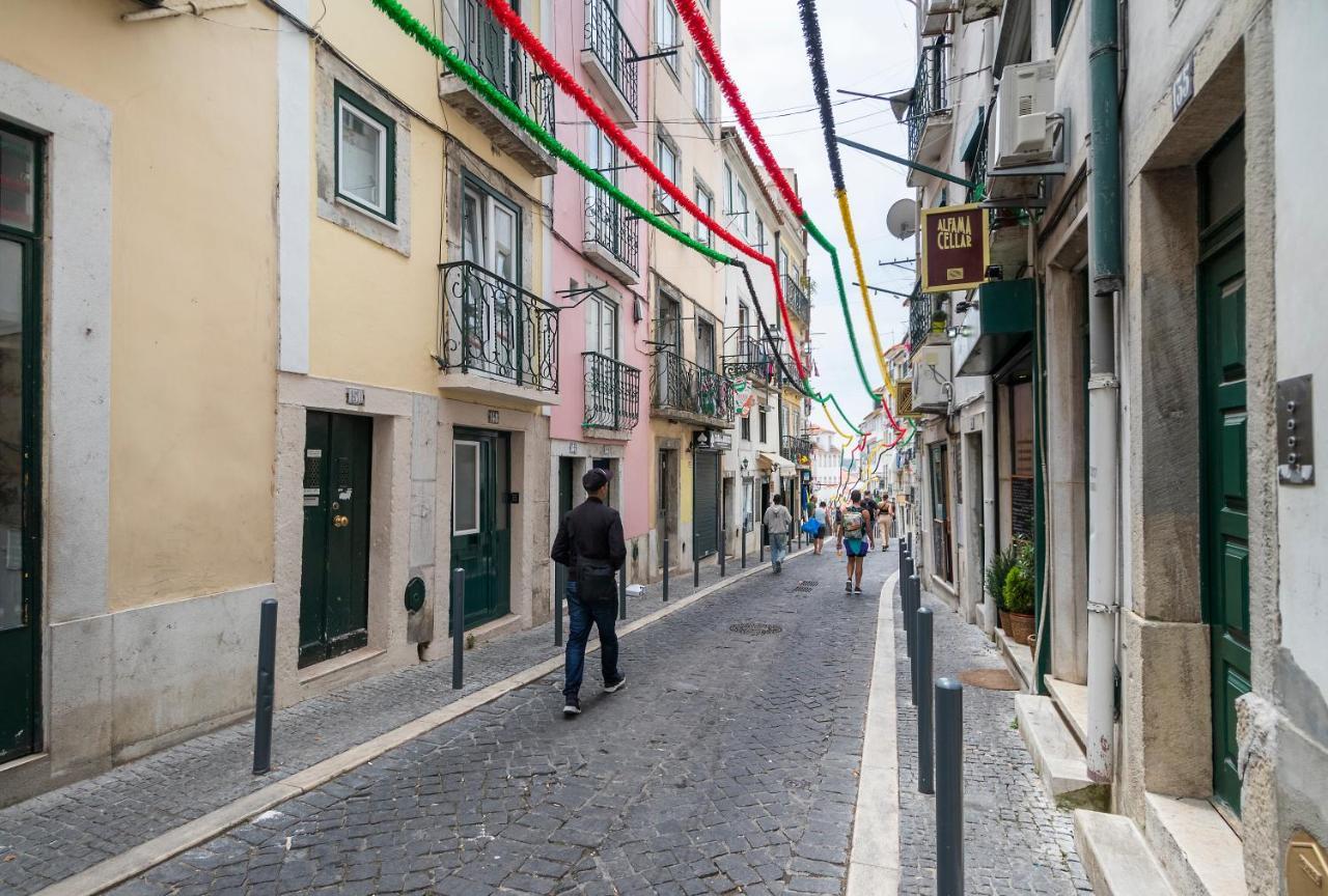 Historical Alfama, Building Top, 5Mn To Train And Subway Lisbon Luaran gambar